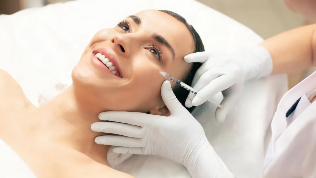 Tratamiento de bioestimuladores del colágeno en Málaga - Soho Beauty Clinic - Medicina Estética